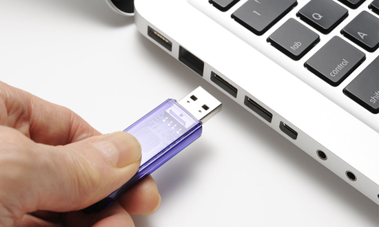 ¿Cómo reparar un Pen Drive dañado